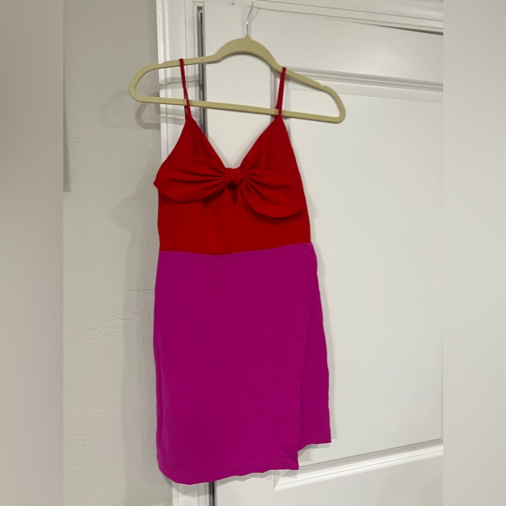 NEW PINK RED COLORBLOCK BOW MINI DRESS